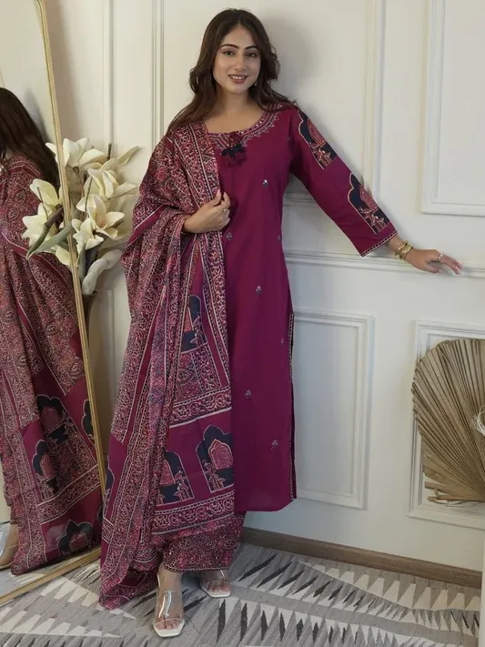 Maroon Embroidered Velvet Kurta